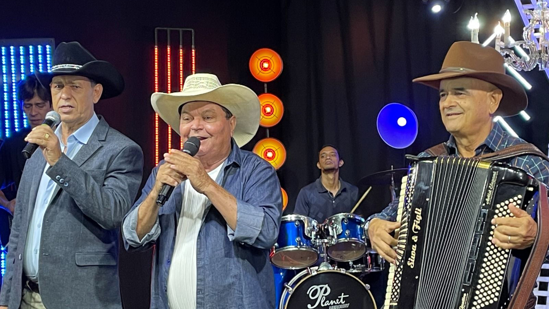 Trio Explode Coração em apresentação